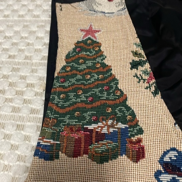 Vintage Christmas Tapestry Vest with Santa and Holiday Designs - Picture 4 of 12